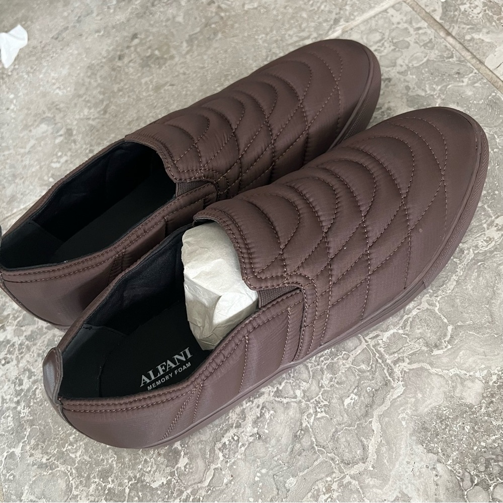 Alfani Copper Chocolate Quilted Slip-On Sneakers Size 11.5M, New in Box - Picture 3 of 11